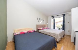 Amazing Apartment In Podaca With House Sea View - 8