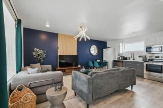 Prime Location - Stylish 1BR Near Dallas Icons - 0