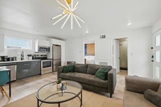 Prime Location - Stylish 1BR Near Dallas Icons - 2