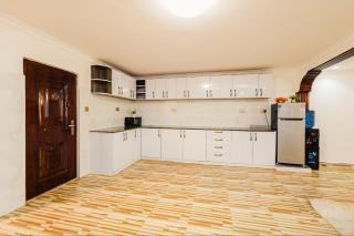 Golden View Manor - 3