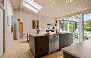 Nice Home In Dronningmølle With Sauna - 5
