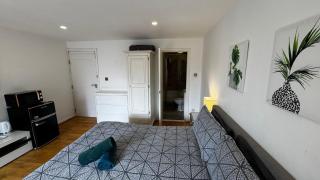 En-suite room with a superking size bed and balcony - 5