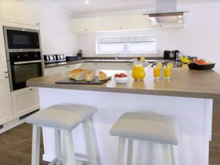 5 Bedroom Signature Lodge with Hot Tub - 7