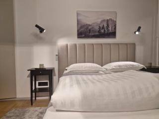 Urban Central Stay Belgrade - 3