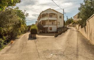 Beautiful Apartment In Lukoran With Wifi - 4