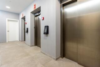 Skyline VIII Pool & Coworking by ELE Apartments - 3