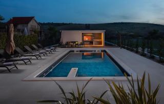 Stunning Home In Ljubacki Stanovi - 9