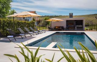 Stunning Home In Ljubacki Stanovi - 5