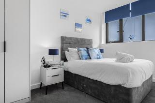 2 Bed Apartment Sleeps 4 - Tv & WiFi - 3