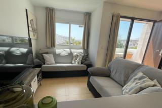 2 Bed Flat - Sleeps 4 - Pool - Parking - Wifi - 9