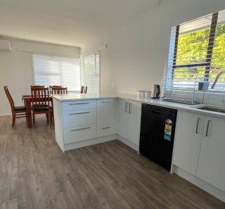 Fresh and inviting home in quiet setting, Hamilton - 8