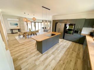 Sea Escape Villa - 2