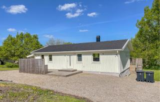 4 Bedroom Nice Home In Äspered - 1