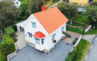 3 Bedroom Stunning Home In Grebbestad - 1