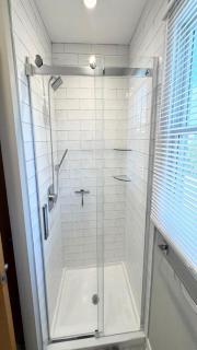 5 Brs, Hot Tub Roof Top, 2Nd Off The Ocean - 7