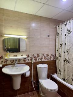 Beachside Room in Muscat - 5