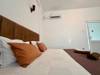 Relax Inn Breeze - 2