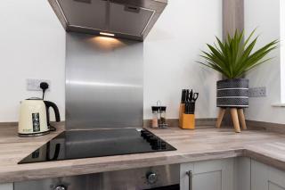 2-Bed House•Free Parking•WiFi•Long Stays Welcome - 3