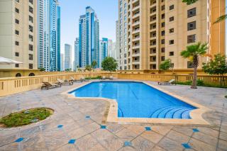 Prime Spacious 5Bedroom plus Maidroom on JBR Beach near Metro ,Walk to The Mall, Dining & Entertainment - By Sunkissed Holiday Homes - Dubai - 8