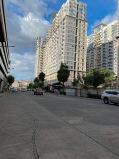 2BR Across SM San Lazaro Self Check-In & Parking Option - 3