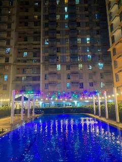 2BR Across SM San Lazaro Self Check-In & Parking Option - 1