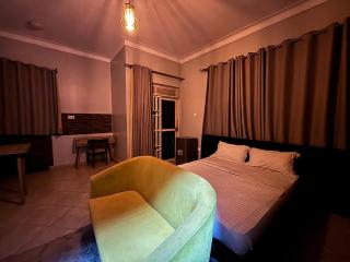 Bunga Studio Apartment King Ceasor University - 8