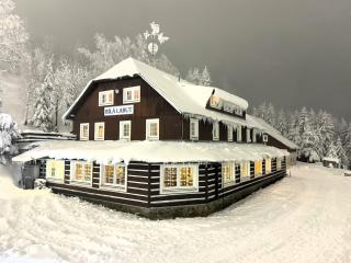 Bílá Labuť Pec - 0