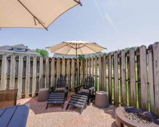 Riggs House Restored 1908 Home - 6