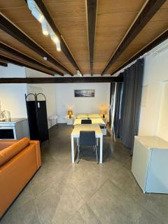 F3 - 1 Zimmer Wohnung - 1