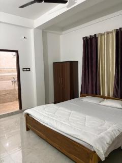 Grazioso Home Stay - 0