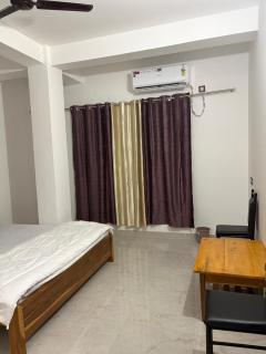 Grazioso Home Stay - 7