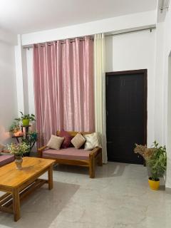 Grazioso Home Stay - 5