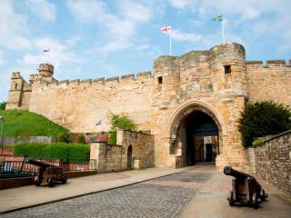 Pass the Keys Modern apartment with Marina view - 7