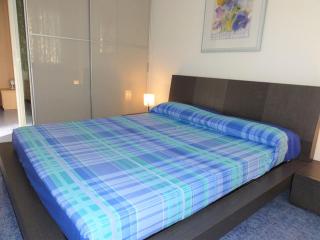 Villa with outdoor patio and fireplace - 7