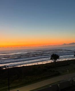 Ocean View Retreat Azure Beachfront Bliss - 1