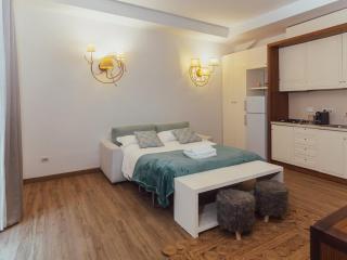 Antonino Warm Escape Near Florence's Treasures - 8