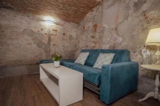 Antonino Warm Escape Near Florence's Treasures - 2