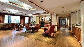 Long Creek Hotel - 1