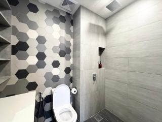 Cozy City Getaway at Ceylonz - 5