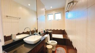 kamala nathong house - 2