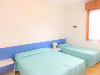 Cozy flat in a villa with garden - 8