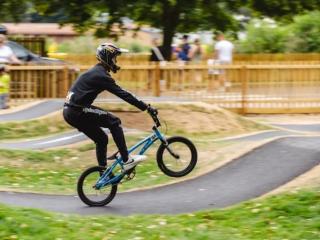 Billing Aquadrome Holiday Park Fishing Lakes Gold Caravan - 7