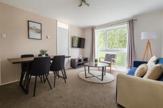 Elegant & Modern 2 Bed Flat in Chiswick - 5