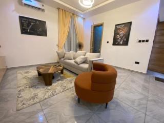 DLA Lux Studio in Ikota, Lagos - 3