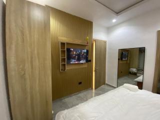 DLA Lux Studio in Ikota, Lagos - 1