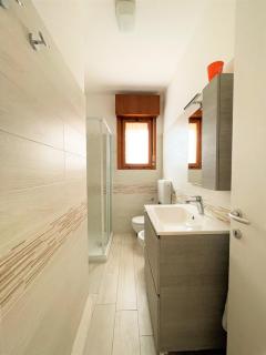 First floor flat with terrace and pool access - 3