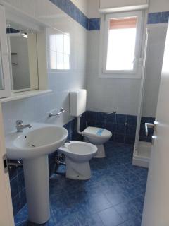 Terraced villa with garden and pools - 2