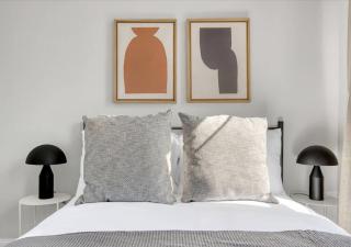 Midtown West Furnished Apartment 3BR - 5