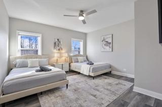 Amazing Location Cozy Chic Penthouse - 7