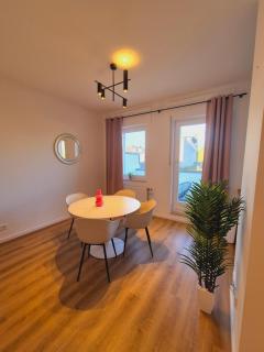 Heinsberg City Apartment - Stil trifft Farbe! - 1
